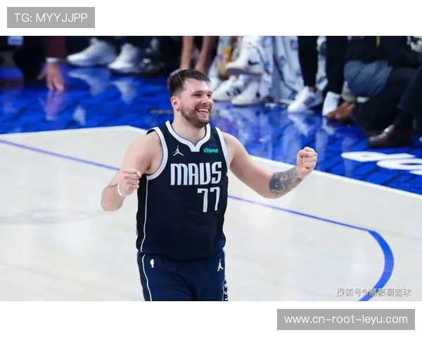 东契奇精准分球，独行侠团队配合流畅