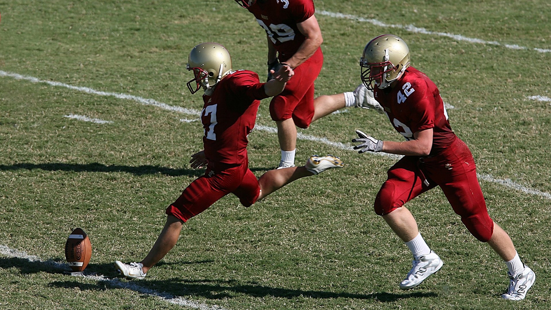 乐鱼体育app网址-“安赫尔·巴尔博萨的突破与传球精准度，助力阿根廷美洲狮队构建强大进攻体系”